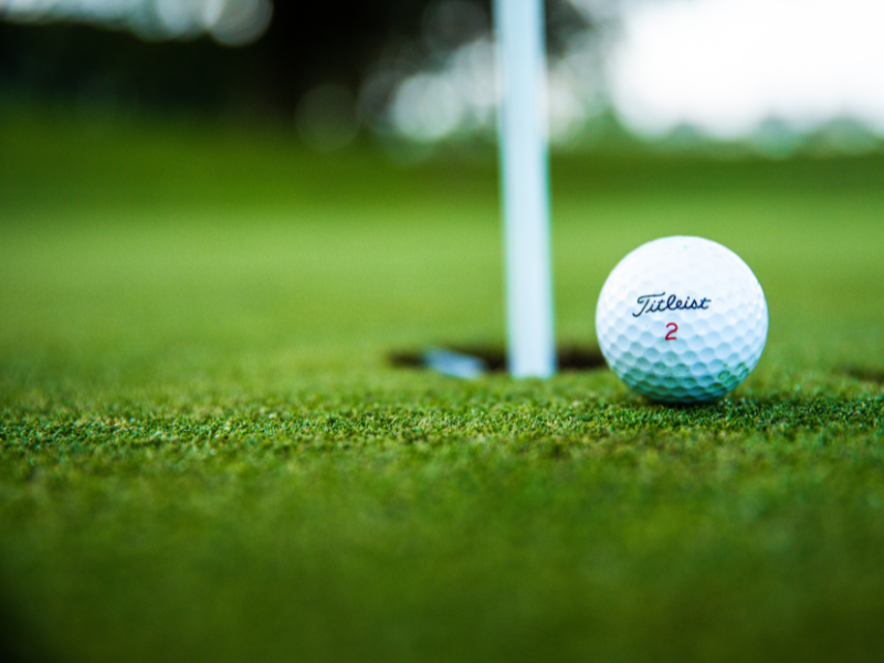 ゴルフデビューに最適！初心者でも安心のインドアゴルフ