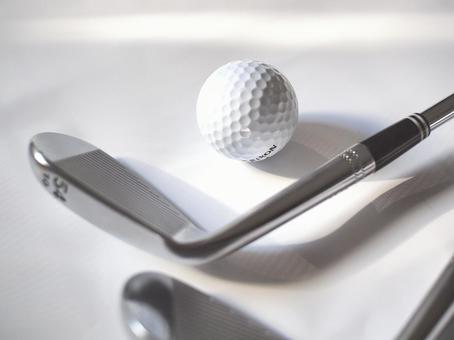 ゴルフクラブとボール